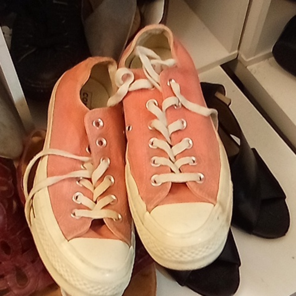 Converse 8